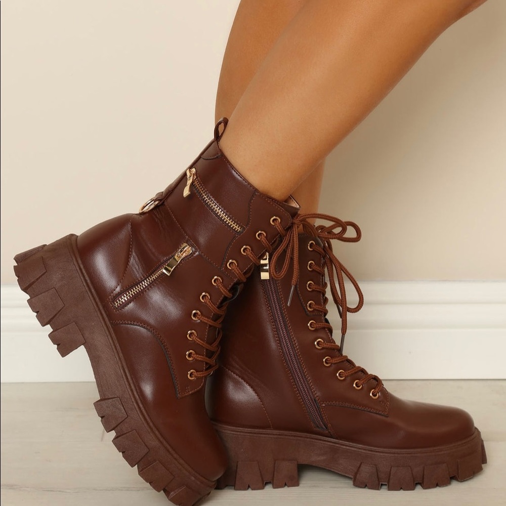 Zoolander Brown Lace Up Booties